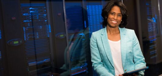 enterprise network operations center engineers data center