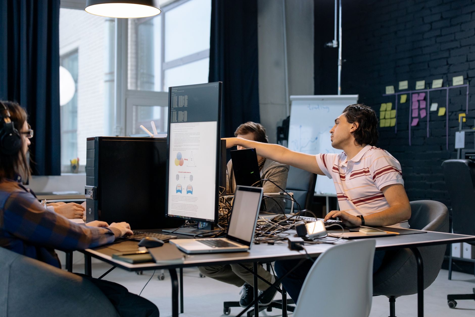 ServiceNow Expands EmployeeWorks to Help Staff Build Governed AI Assistants